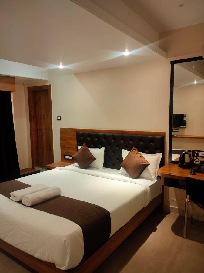 Aditya Inn กูวาฮาติ ภายนอก รูปภาพ