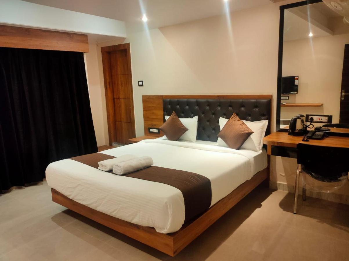Aditya Inn กูวาฮาติ ภายนอก รูปภาพ