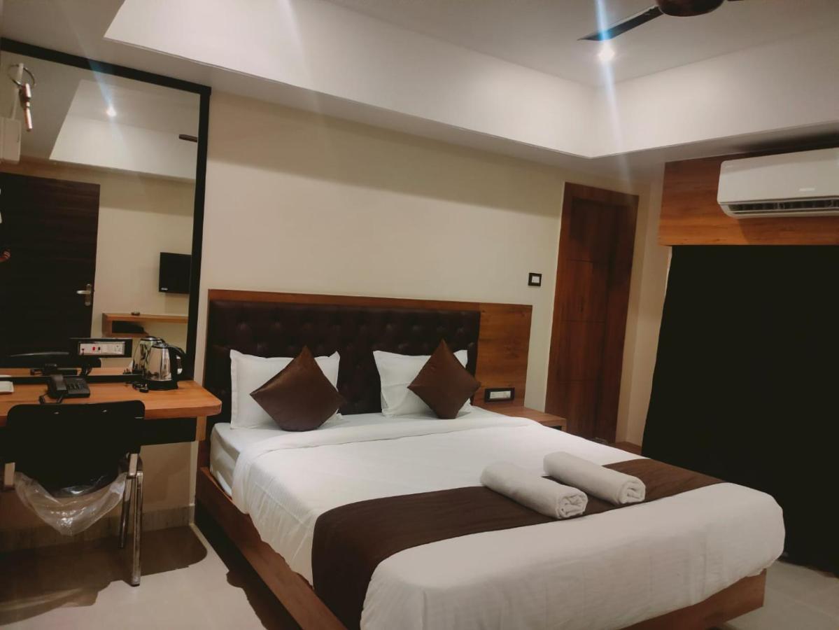 Aditya Inn กูวาฮาติ ภายนอก รูปภาพ